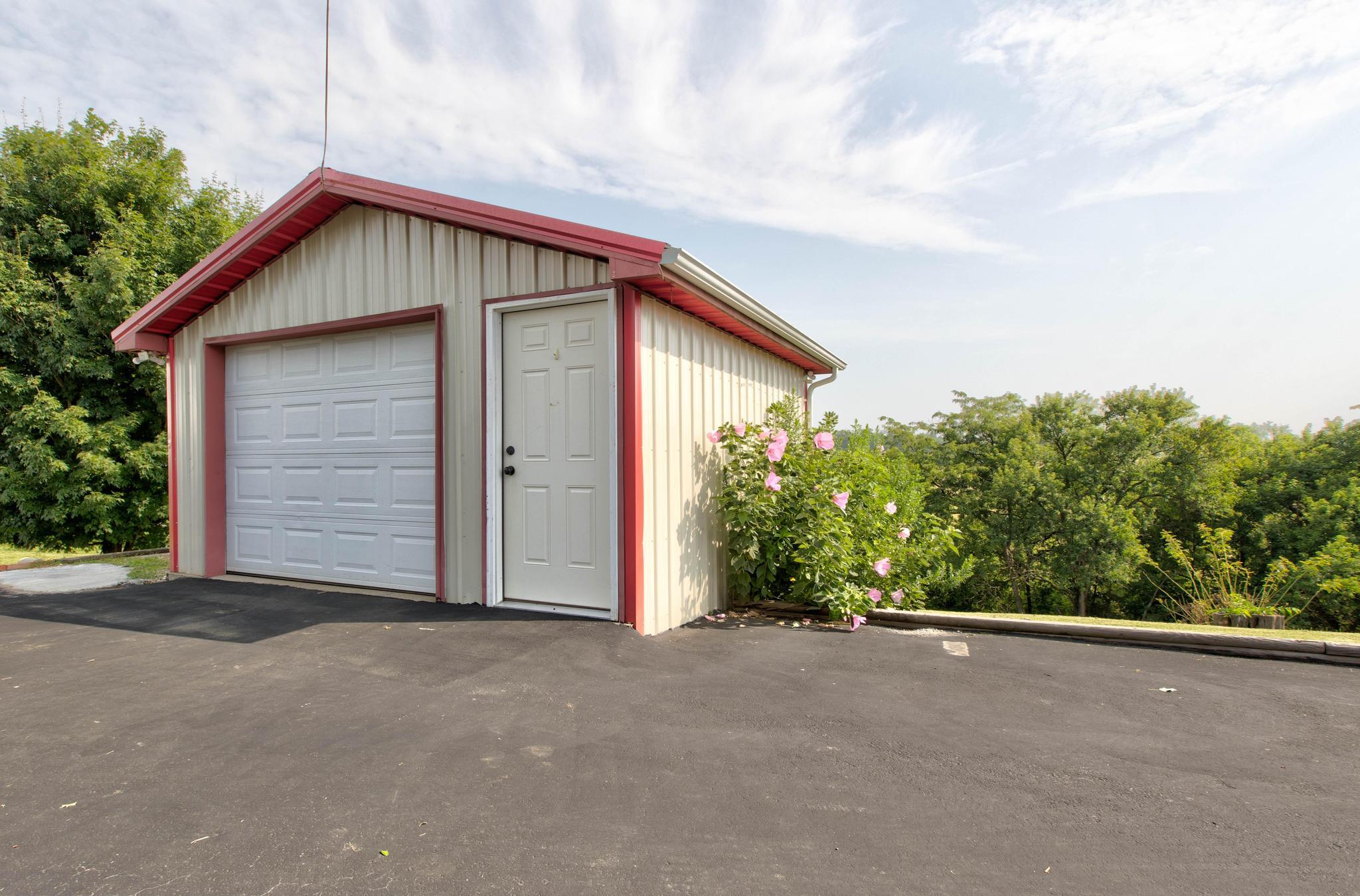 3243 Camargo Road Mount Sterling, KY 40353 - Photo 27 of 31 PWM29349_50_51