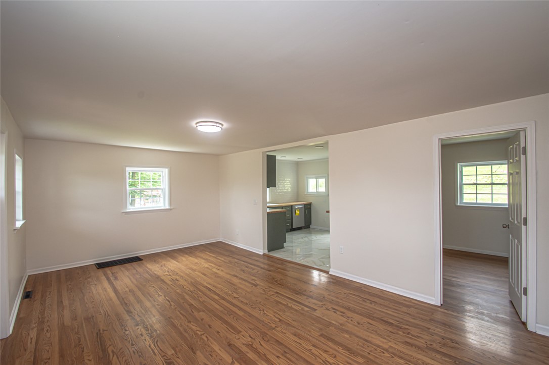 4323 Wayne Madison Road Trenton, OH 45067 - Photo 5 of 31