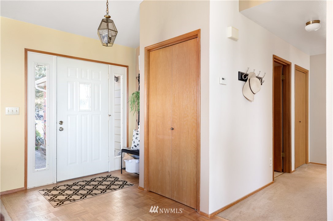 1943 West Beach Road Oak Harbor, WA 98277 - Photo 16 of 39 Gallery Image 16