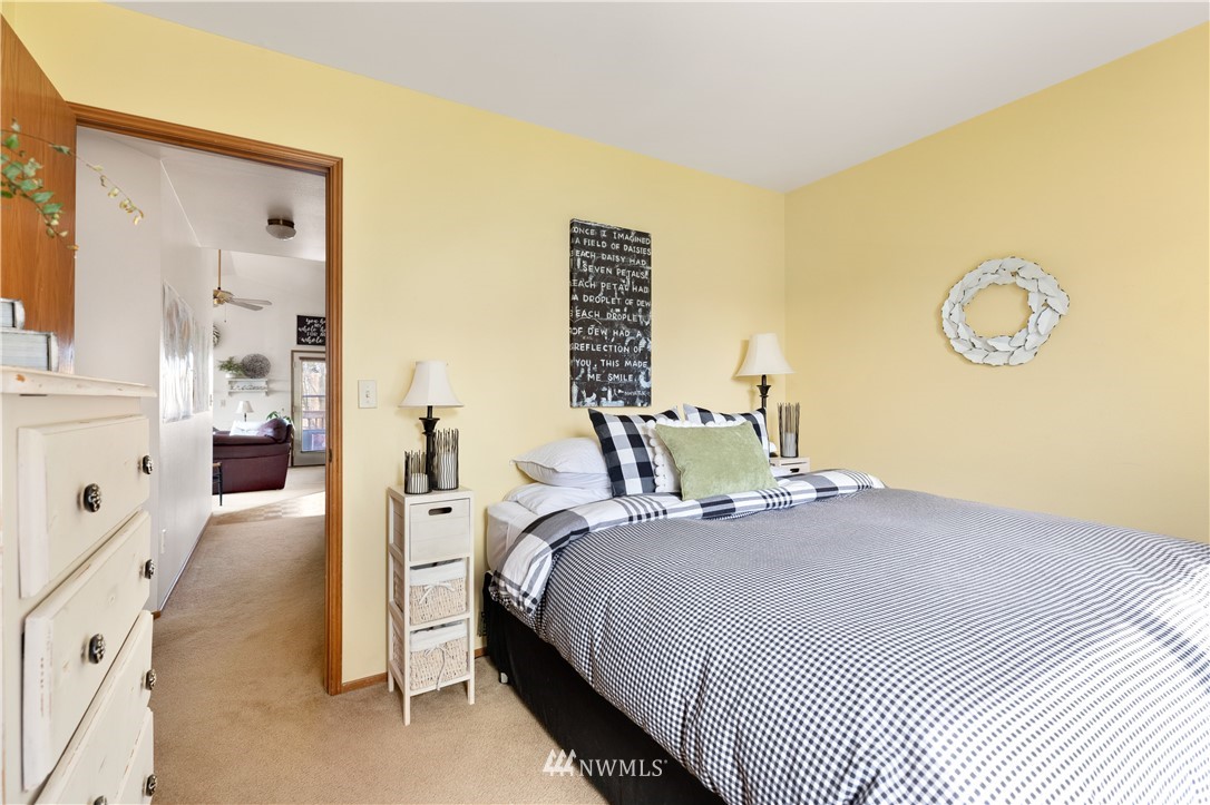 1943 West Beach Road Oak Harbor, WA 98277 - Photo 31 of 39 Gallery Image 31