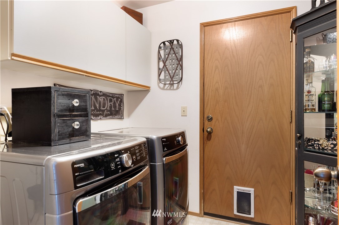 1943 West Beach Road Oak Harbor, WA 98277 - Photo 32 of 39 Gallery Image 32