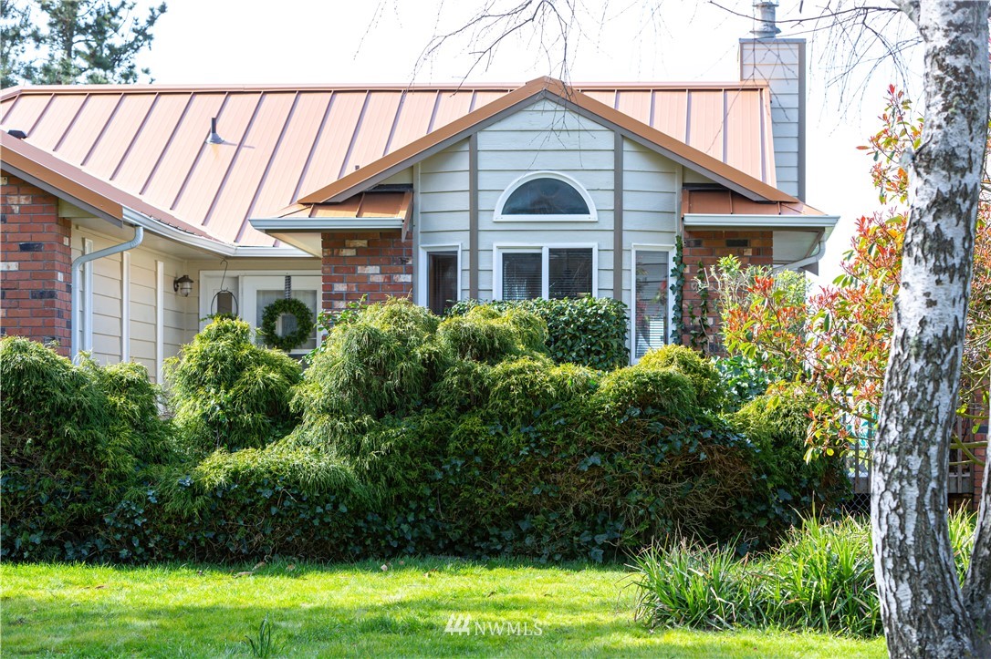 1943 West Beach Road Oak Harbor, WA 98277 - Photo 33 of 39 Gallery Image 33