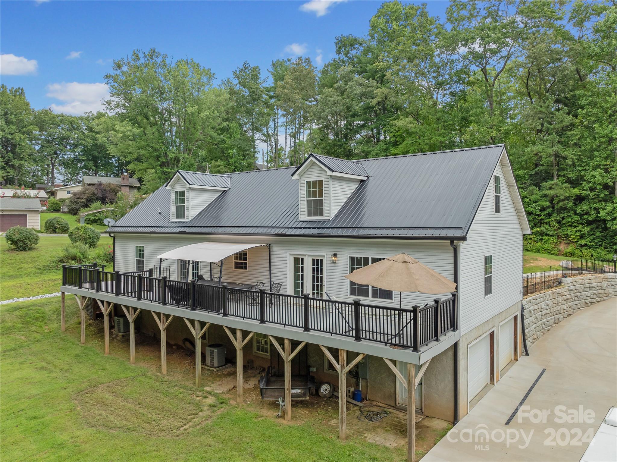 191 Glazener Road Brevard, NC 28712 - Photo 8 of 48 Gallery Image 8