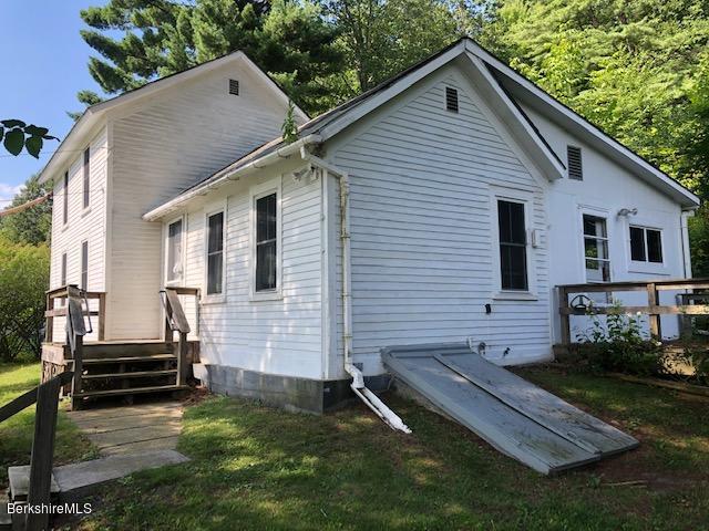 70 North Hoosac Road Williamstown, MA 01267 - Photo 1 of 13 IMG_4524