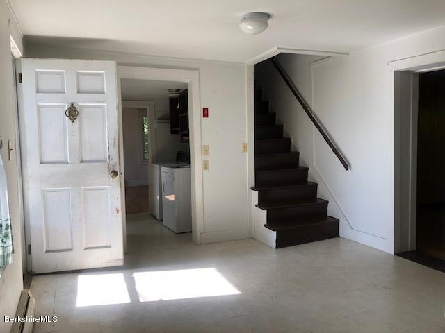 70 North Hoosac Road Williamstown, MA 01267 - Photo 4 of 13 IMG_4536