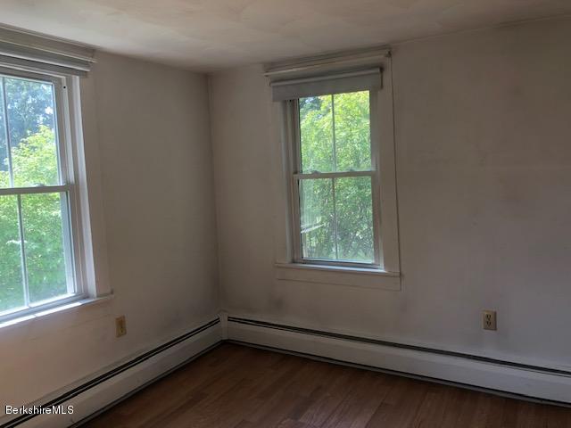 70 North Hoosac Road Williamstown, MA 01267 - Photo 7 of 13 IMG_4530