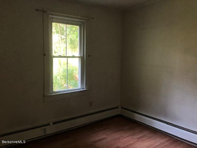 70 North Hoosac Road Williamstown, MA 01267 - Photo 10 of 13 IMG_4533