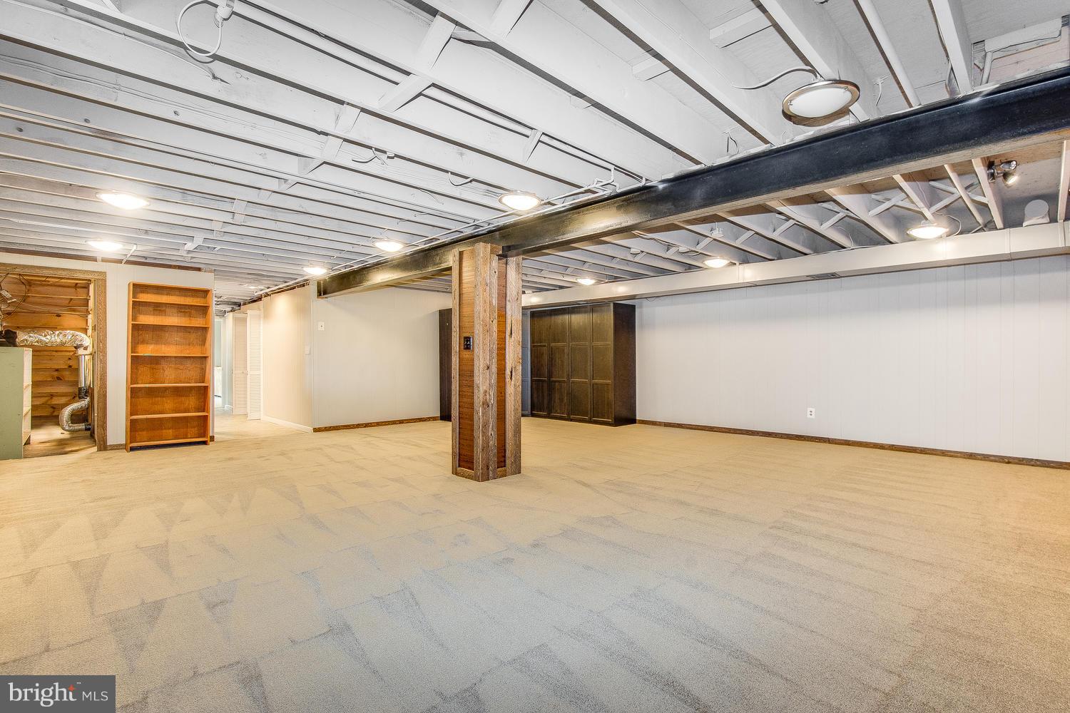 18908 Bloomfield Road Olney, MD 20832 - Photo 22 of 30 a view of an empty room