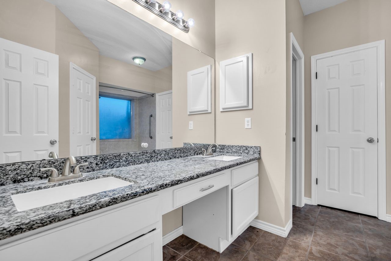 23915 Spring Oak Drive Spring, TX 77373 - Photo 21 of 37 Gallery Image 21