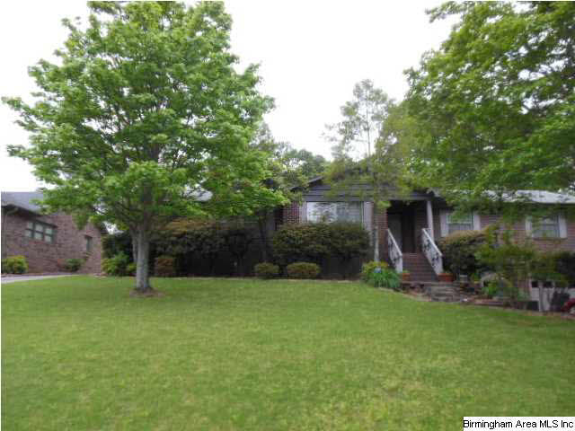 837 Woodridge Road Bessemer, AL 35022 - Photo 1 of 15 Gallery Image 1
