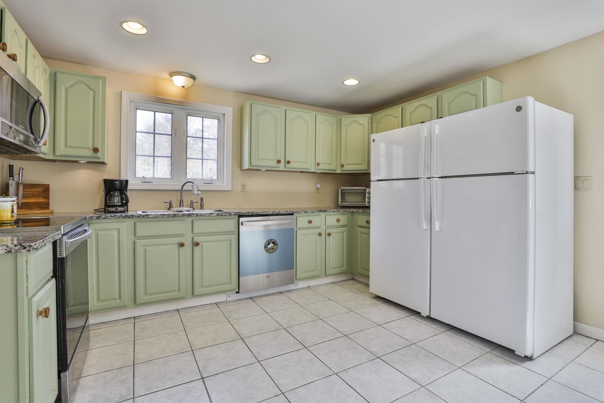 229 Bee Hole Road Loudon, NH 03307 - Photo 21 of 47