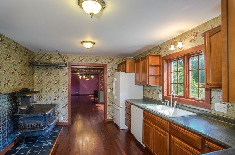 36 Upper River Road Newfane, VT 05345 - Photo 3 of 29