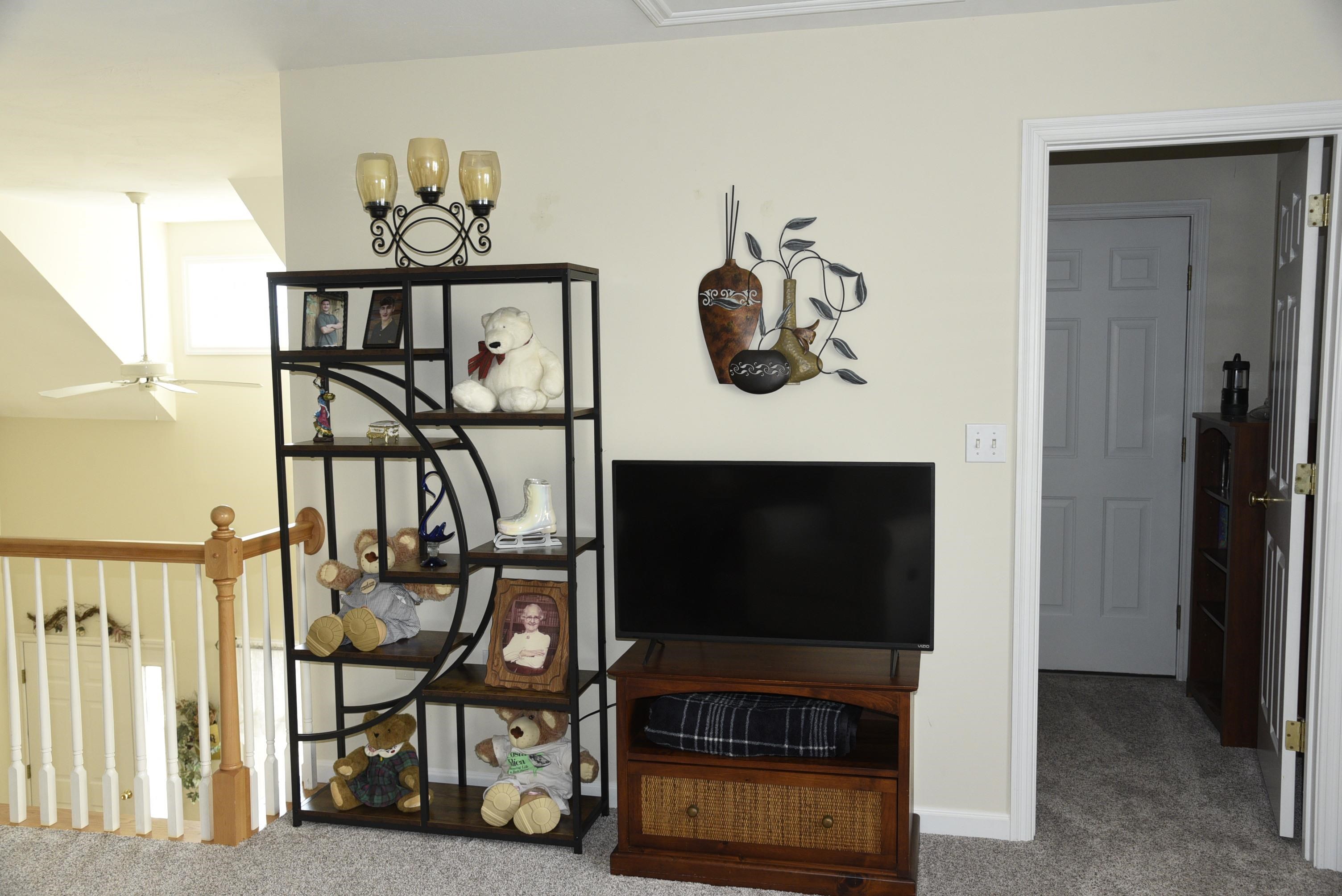 11 Royal Lane Raymond, NH 03077 - Photo 20 of 30