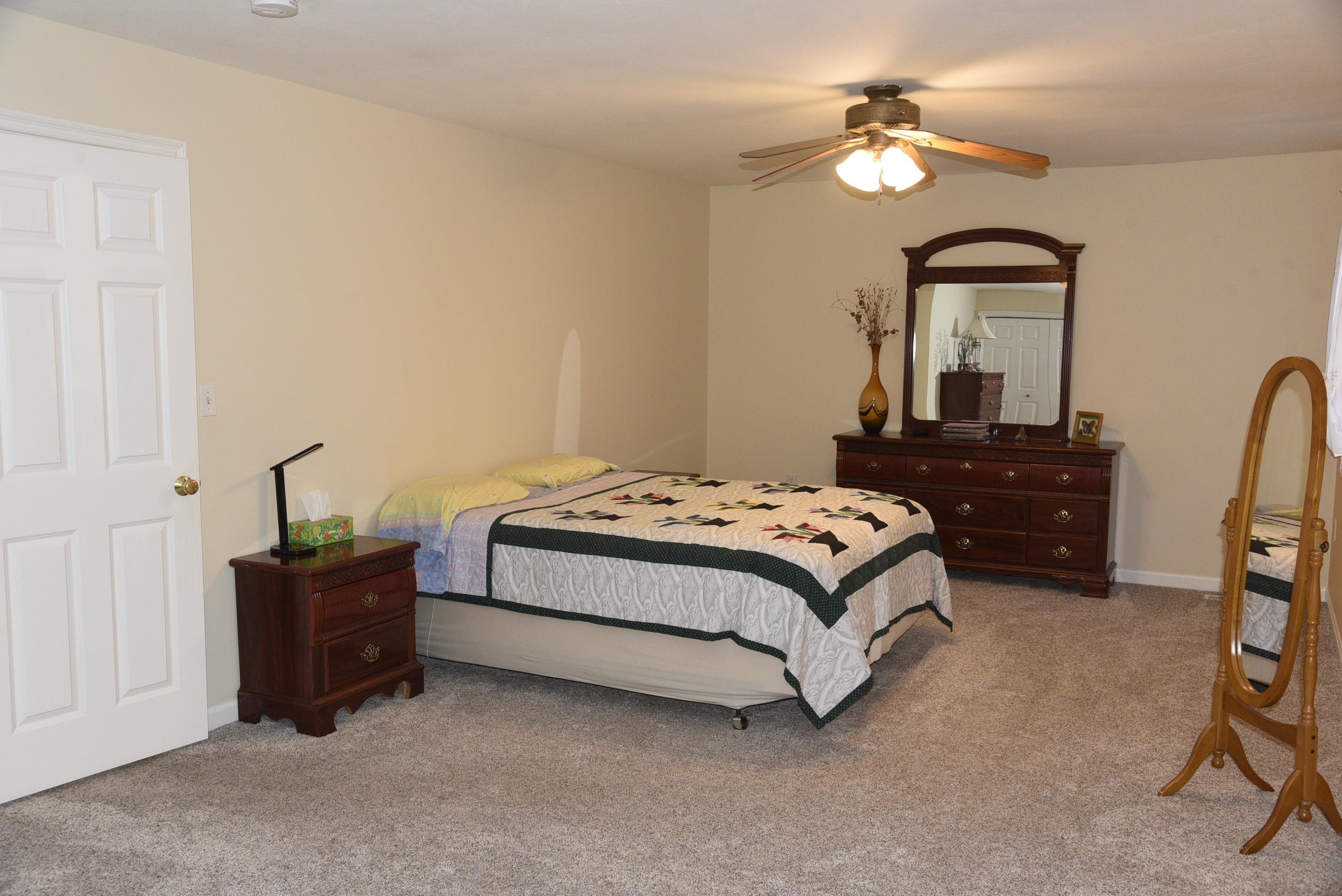 11 Royal Lane Raymond, NH 03077 - Photo 22 of 30