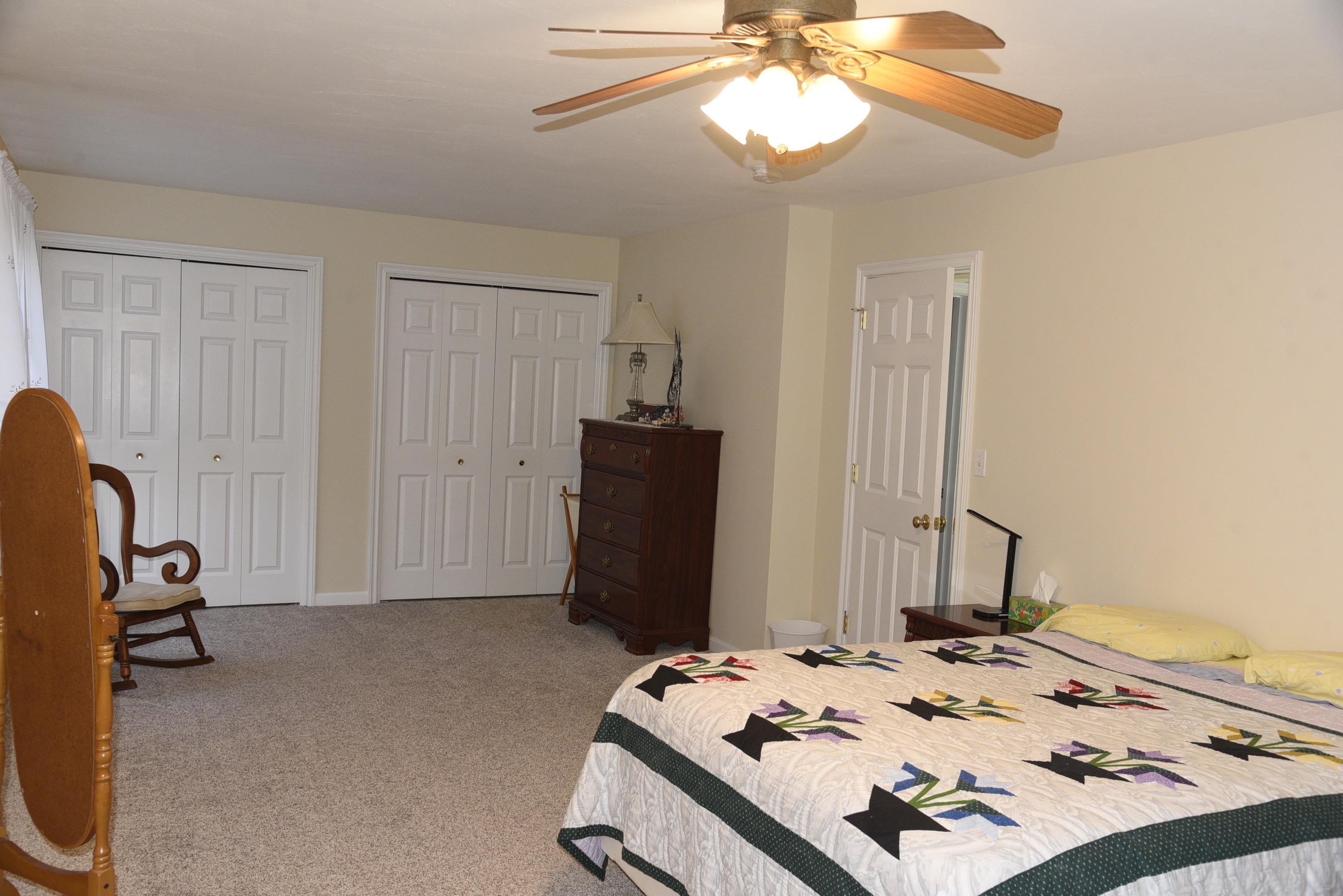 11 Royal Lane Raymond, NH 03077 - Photo 23 of 30