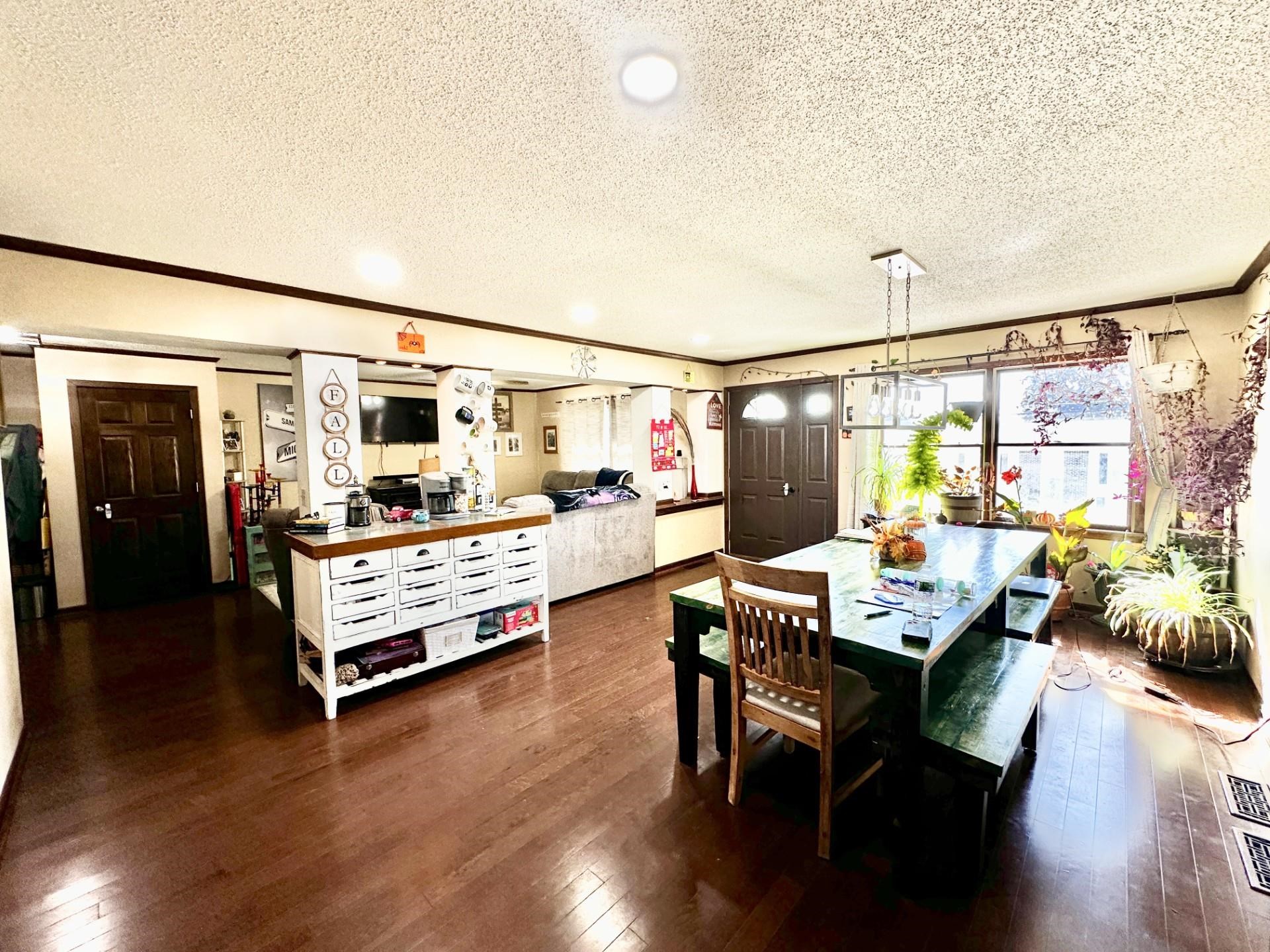 919 3rd Avenue Fulton, IL 61252 - Photo 14 of 24 a living room with furniture and wooden floor