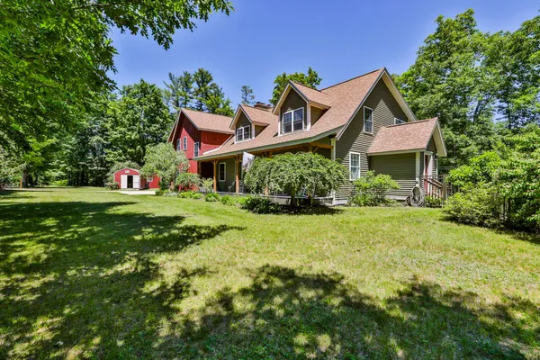 $829,999 | 10 Sargent Road, Brookline, NH 03033