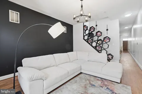 $325,000 | 446 East 22nd Street, Baltimore, MD 21218