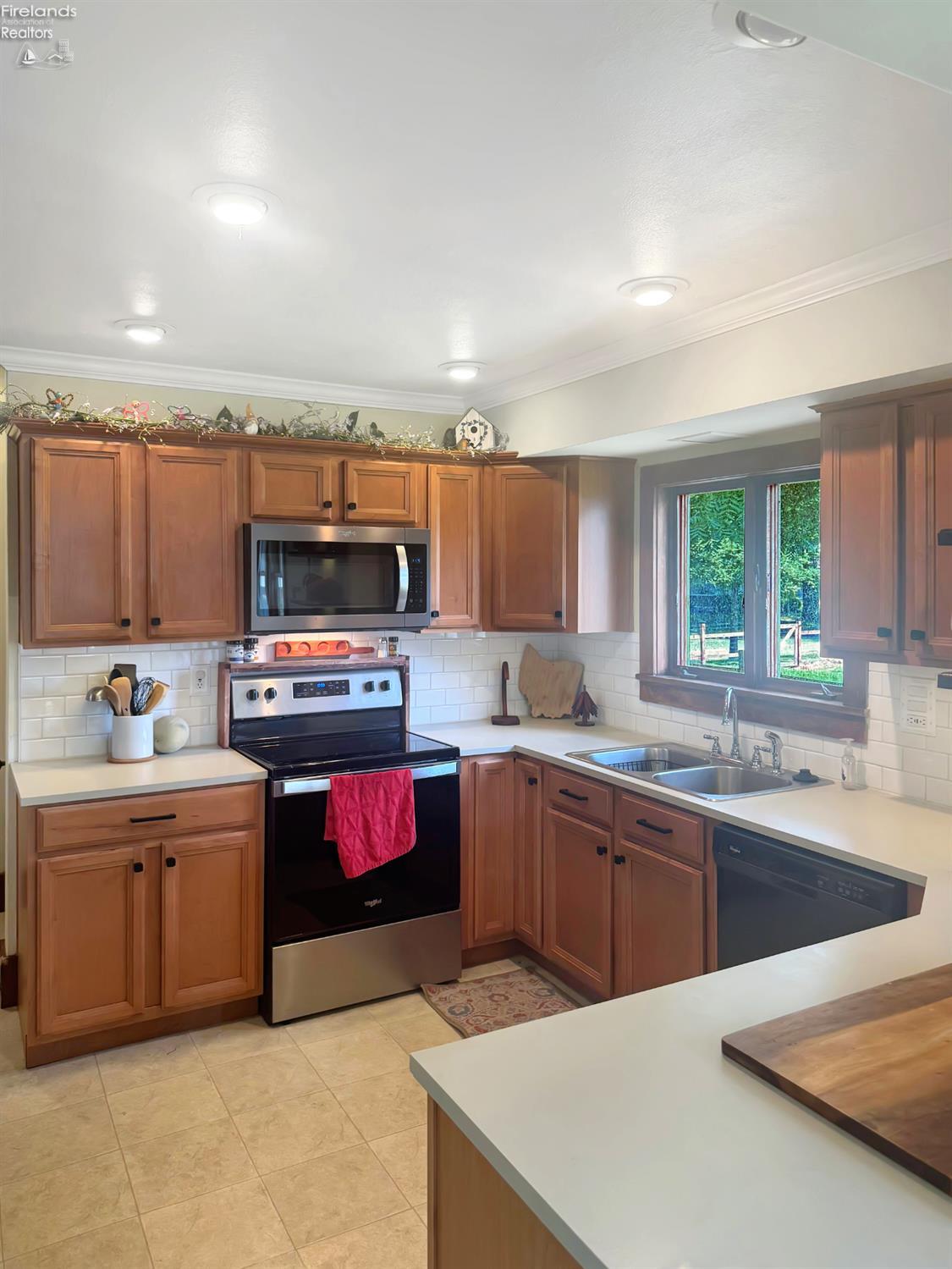 310 Rice Street Elmore, OH 43416 - Photo 14 of 28 Gallery Image 14