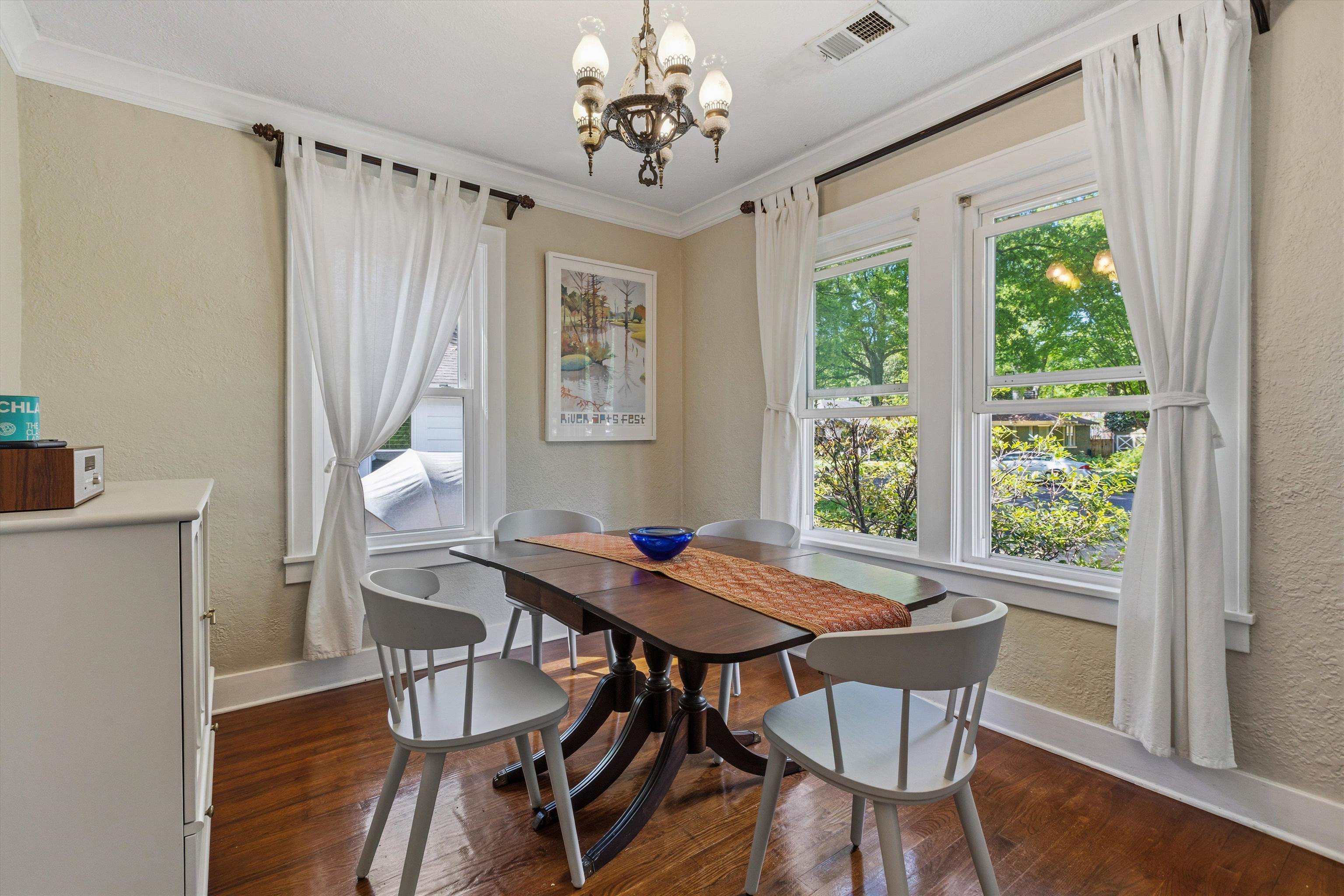 564 Alexander Street Memphis, TN 38111 - Photo 9 of 30 a view of a dining room with furniture window and outside view