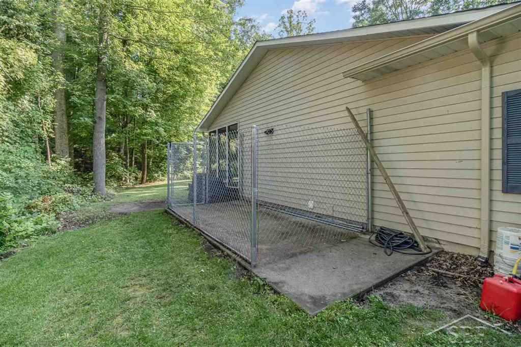 717 East Olson Road Midland, MI 48640 - Photo 27 of 28 50050354-26.JPG