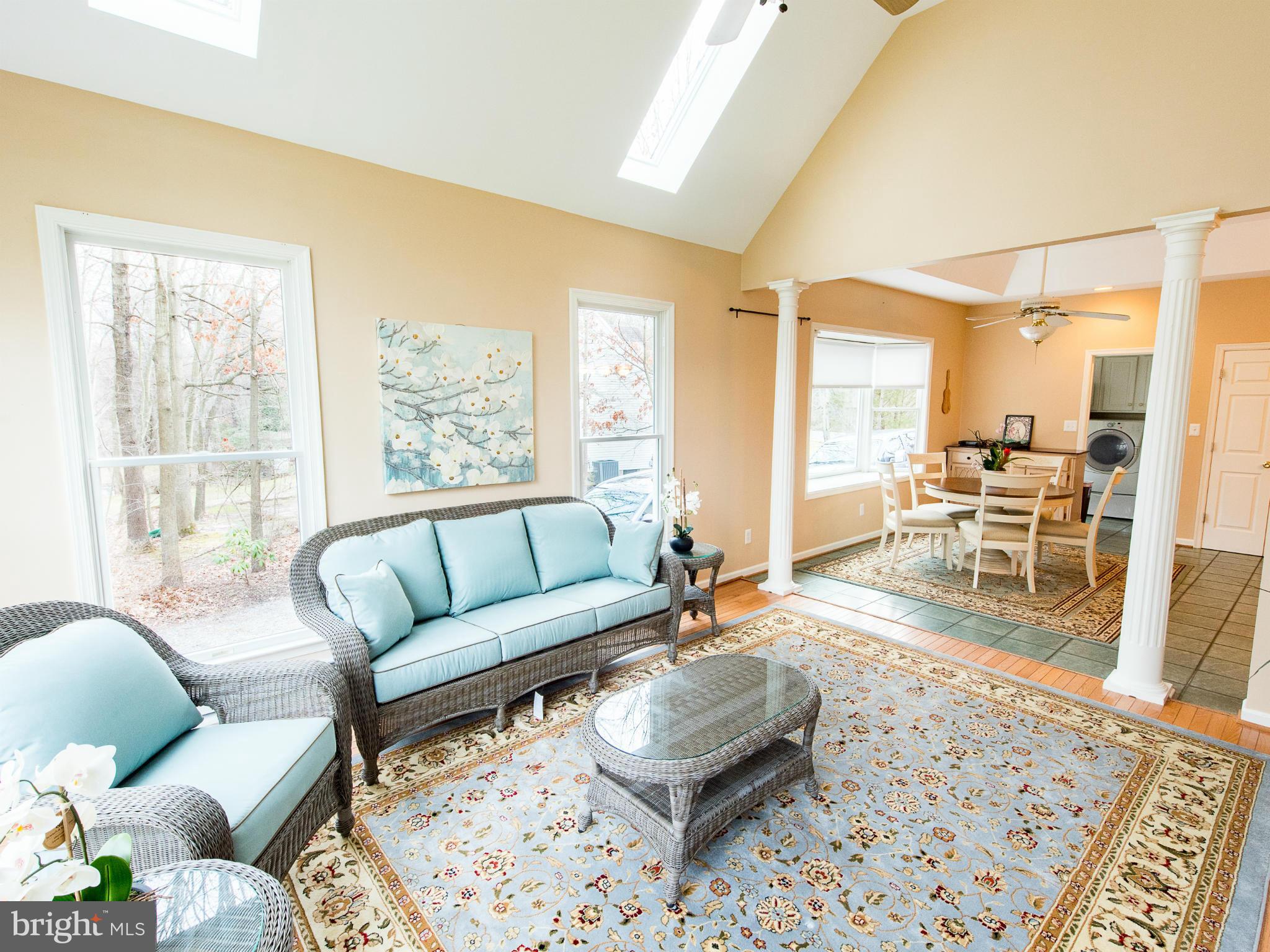7735 Water Oak Point Road Pasadena, MD 21122 - Photo 12 of 30 Interior (General)