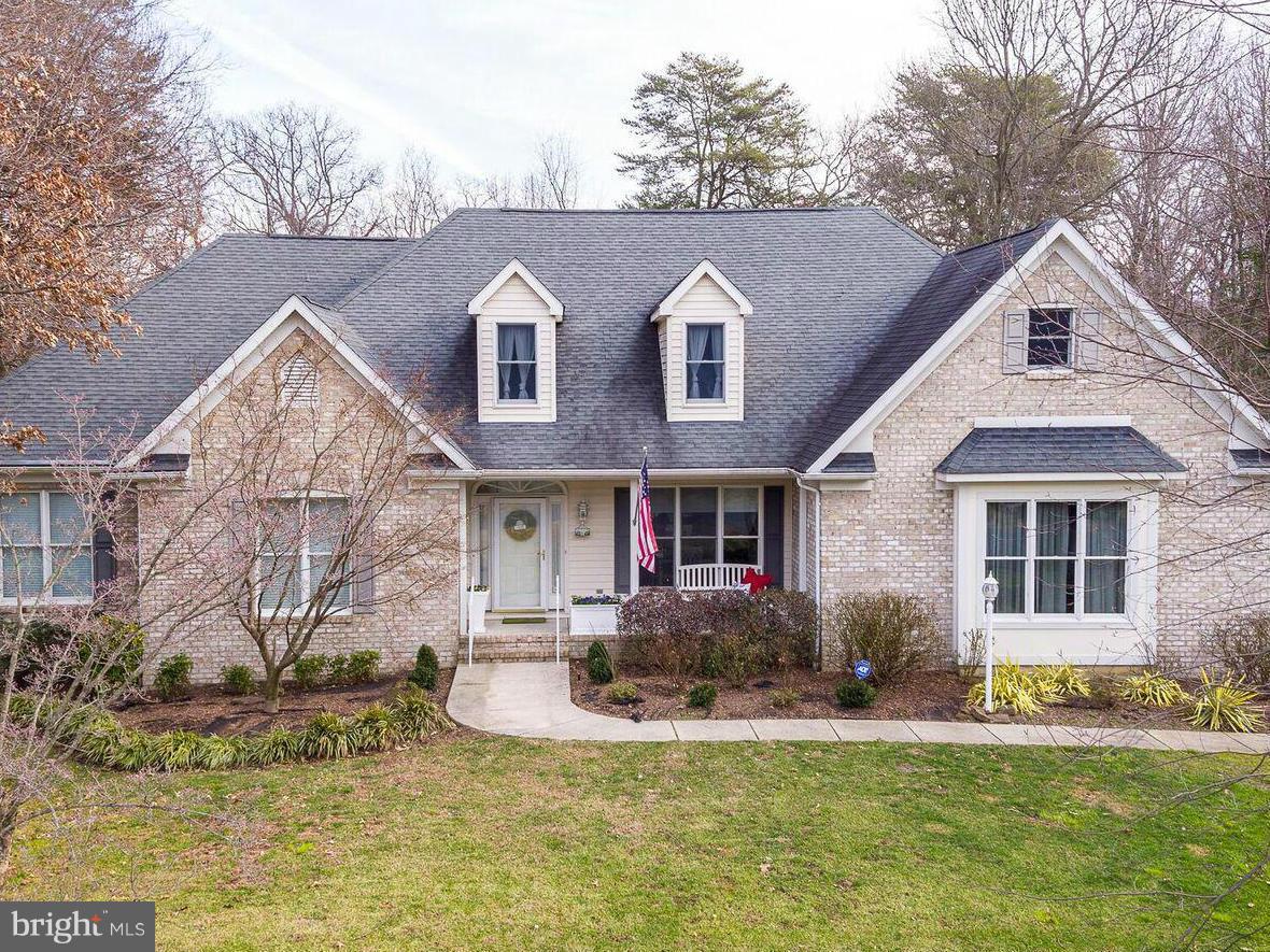 7735 Water Oak Point Road Pasadena, MD 21122 - Photo 26 of 30 Exterior (Front)