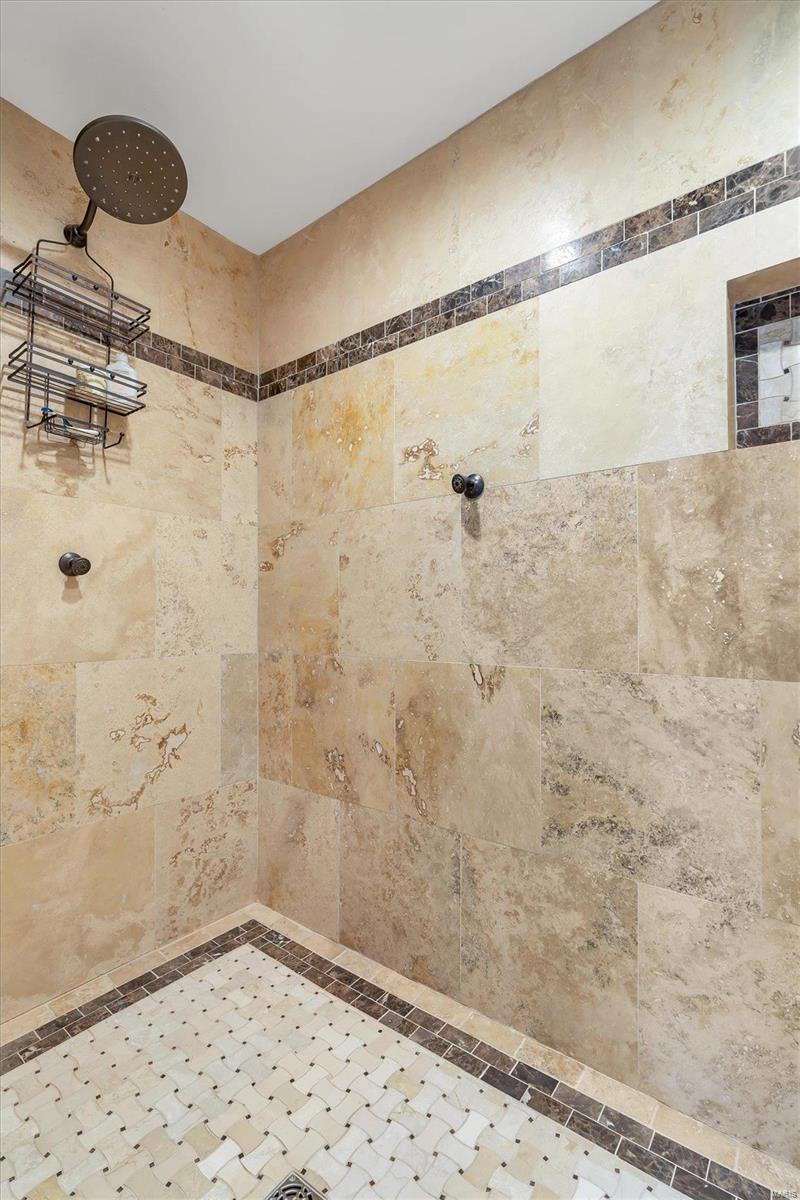 234 Nancy Place Ballwin, MO 63021 - Photo 13 of 51