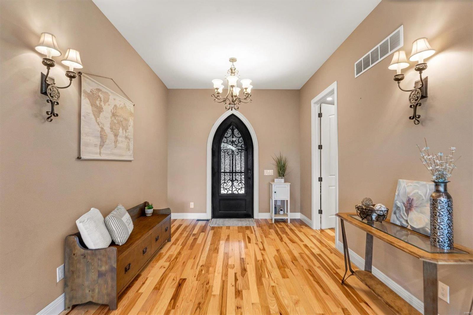 234 Nancy Place Ballwin, MO 63021 - Photo 3 of 51