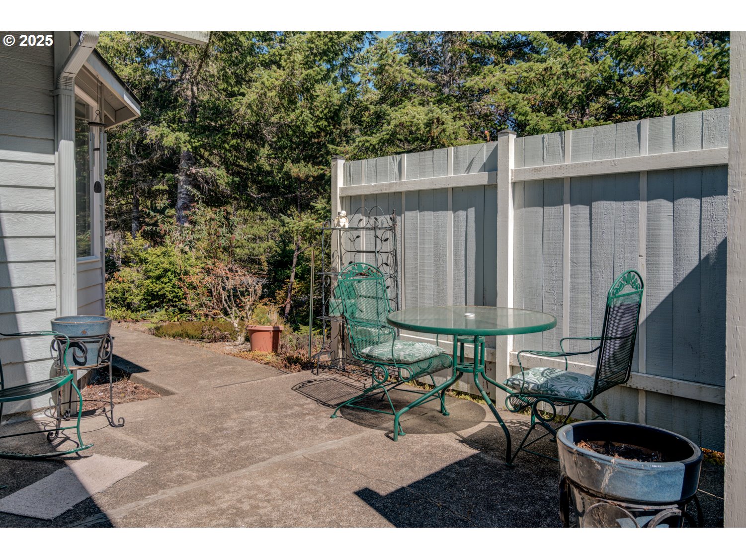 87630 Woodmere East Florence, OR 97439 - Photo 16 of 25 a view of outdoor space with seating area