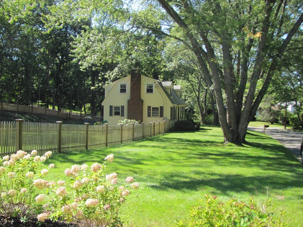 1 Riverside Drive Ipswich, MA 01938 - Photo 1 of 15 Gallery Image 1