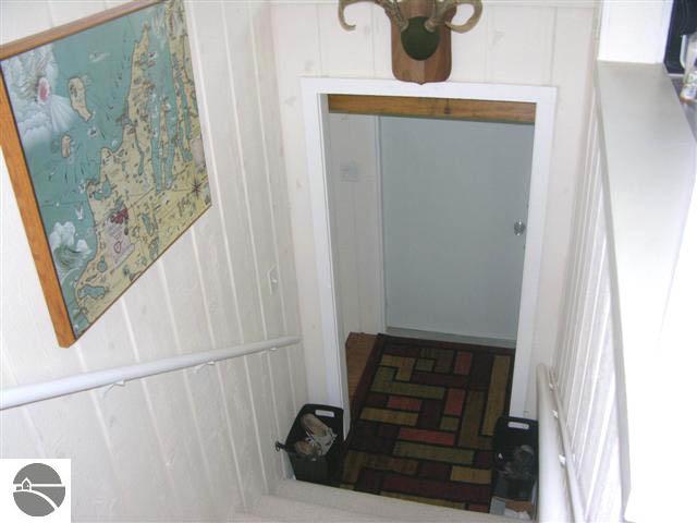 10992 Blue Ridge Lane Traverse City, MI 49684 - Photo 18 of 24 1729115-17.JPG