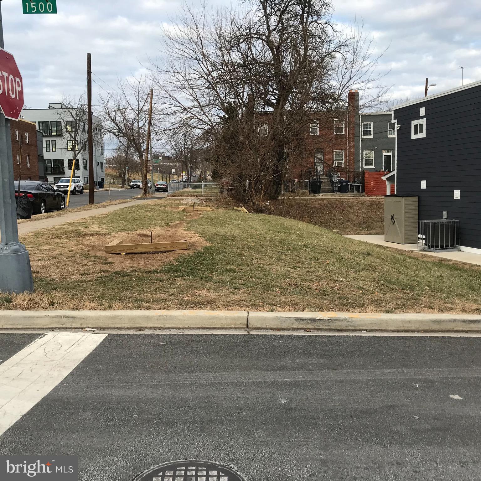 E Street Northeast Washington, DC 20002 - Photo 1 of 2 View