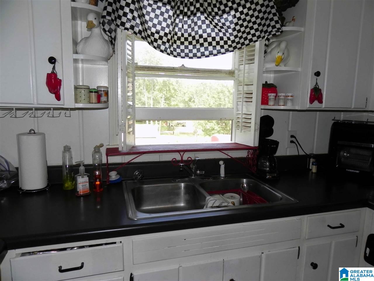 303 Crosson Street Weaver, AL 36277 - Photo 14 of 40