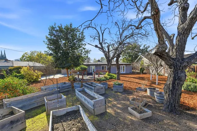 $2,450,000 | 18597 Paseo Pueblo, Saratoga, CA 95070