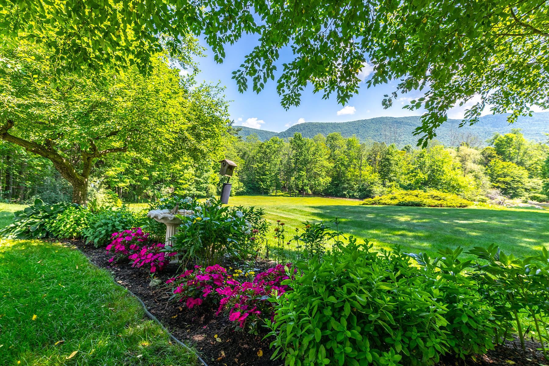 866 East Manchester Road Manchester, VT 05255 - Photo 1 of 47