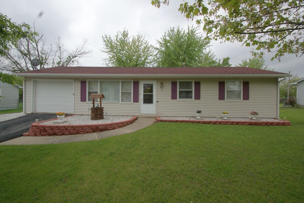 616 Oxford Road Valparaiso, IN 46385 - Photo 1 of 30 Gallery Image 1