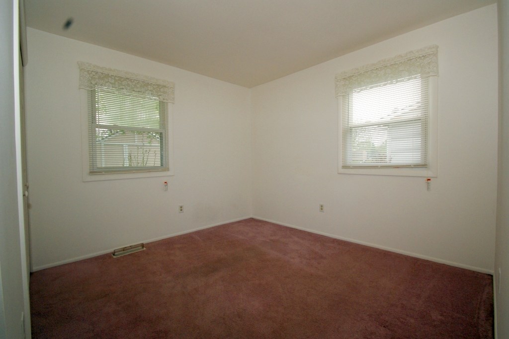 616 Oxford Road Valparaiso, IN 46385 - Photo 13 of 30 Gallery Image 13