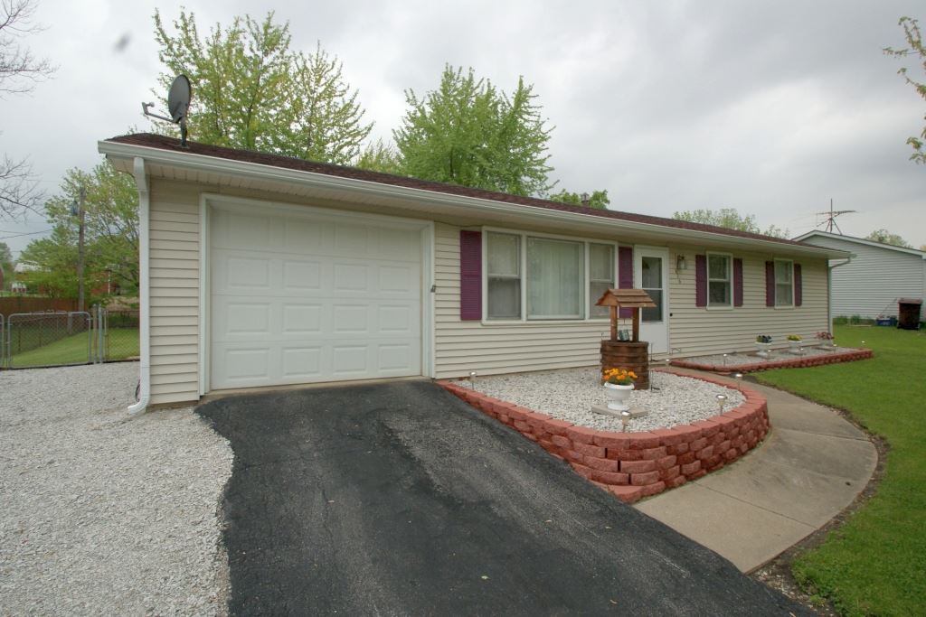 616 Oxford Road Valparaiso, IN 46385 - Photo 15 of 30 Gallery Image 15