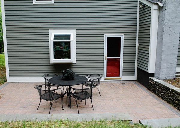 414 Townsend Road Groton, MA 01450 - Photo 3 of 30 Gallery Image 3