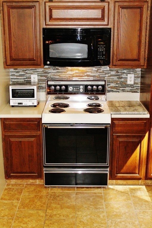 414 Townsend Road Groton, MA 01450 - Photo 9 of 30 Gallery Image 9