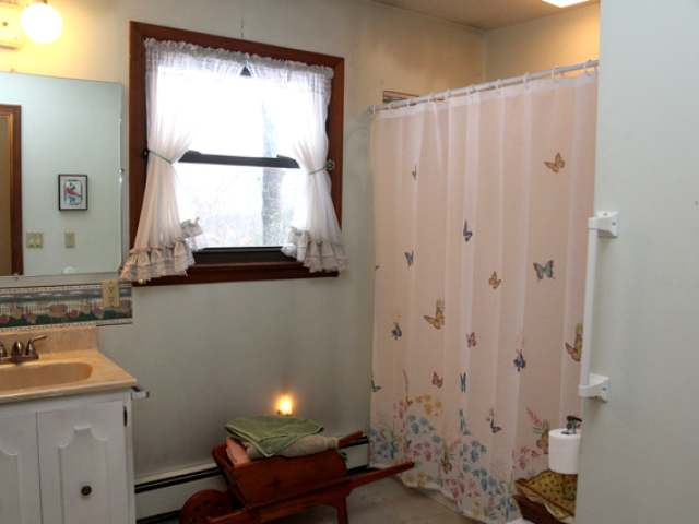 2455 Norberg Road Russell, PA 16345 - Photo 7 of 17 Gallery Image 7