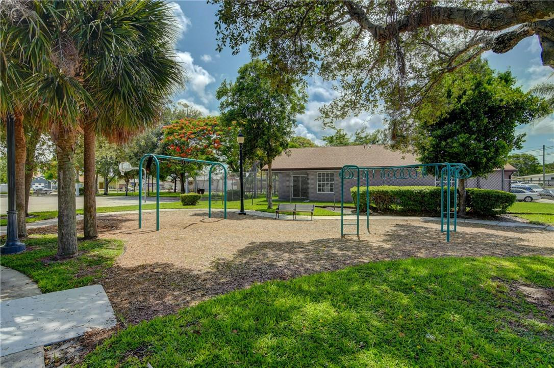 1401 West 35th Street Riviera Beach, FL 33404 - Photo 43 of 43 Photo 43