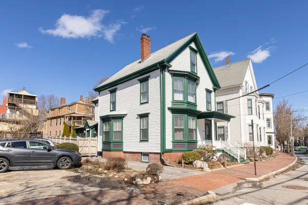 $1,250,000 | 259 Spring Street, Portland, ME 04102