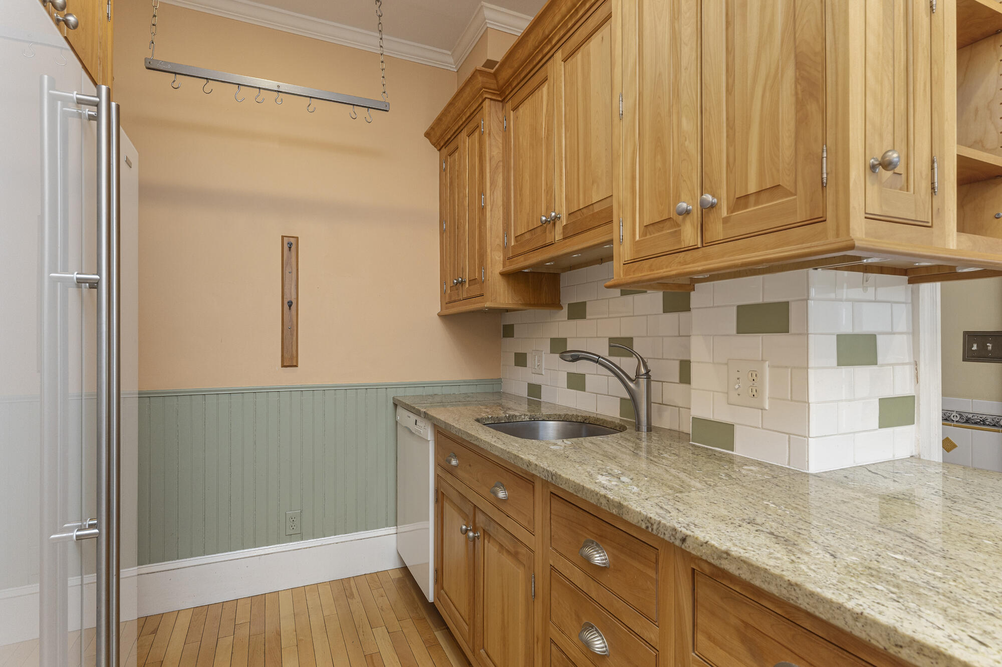 259 Spring Street Portland, ME 04102 - Photo 20 of 71 259 Spring_W5_30