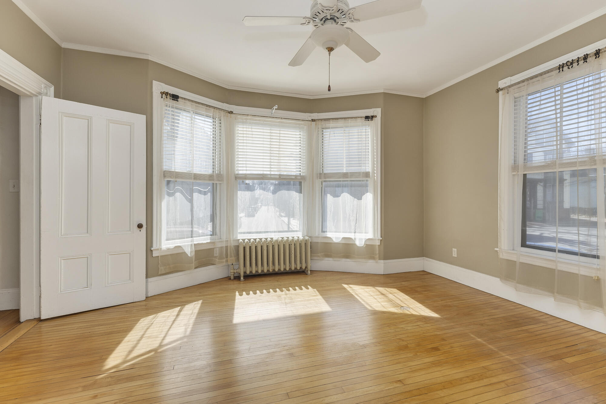 259 Spring Street Portland, ME 04102 - Photo 7 of 71 259 Spring_W5_06