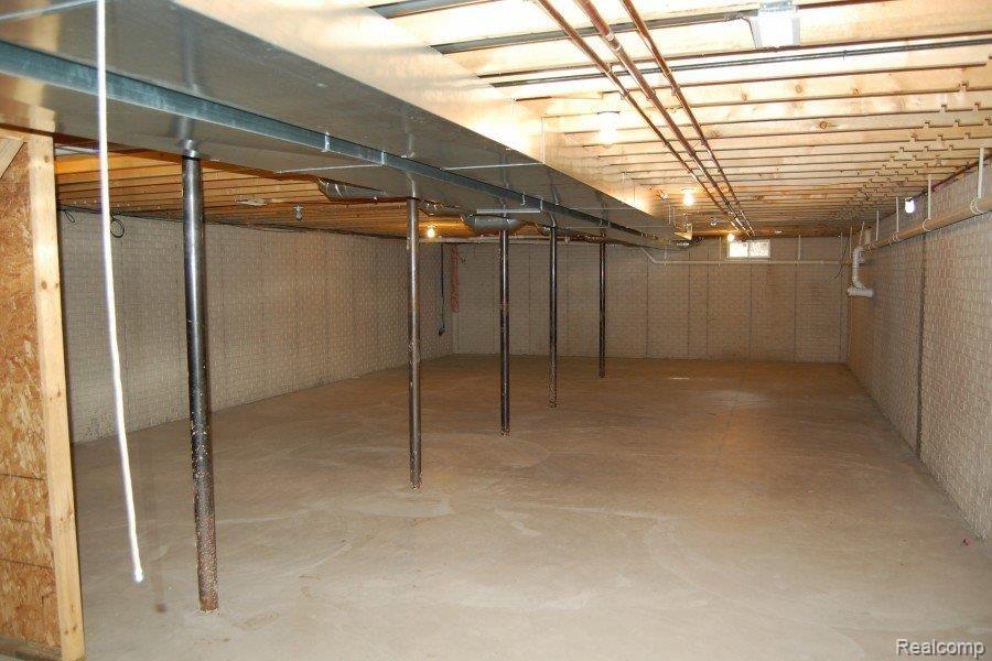 3098 East Coon Lake Road Howell, MI 48843 - Photo 4 of 16 Basement - view2.jpg