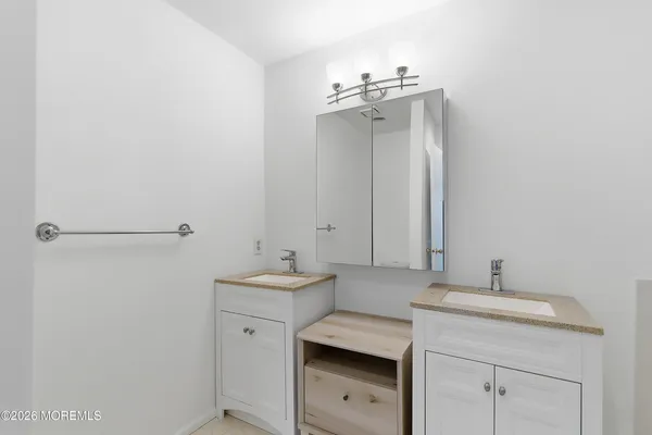 $3,300 | 280 Fairfield Place, Morganville, NJ 07751