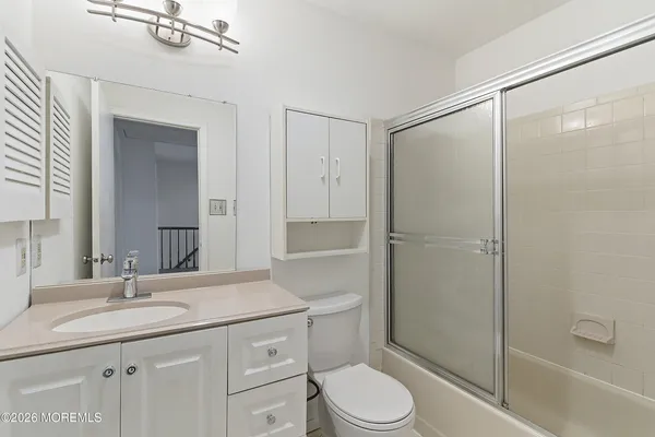 $3,300 | 280 Fairfield Place, Morganville, NJ 07751