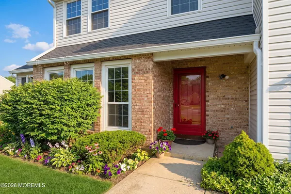 $3,300 | 280 Fairfield Place, Morganville, NJ 07751